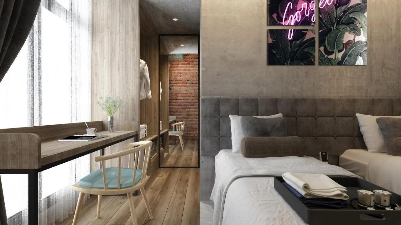 Brown Hotel Τζωρτζ Τάουν 3*,